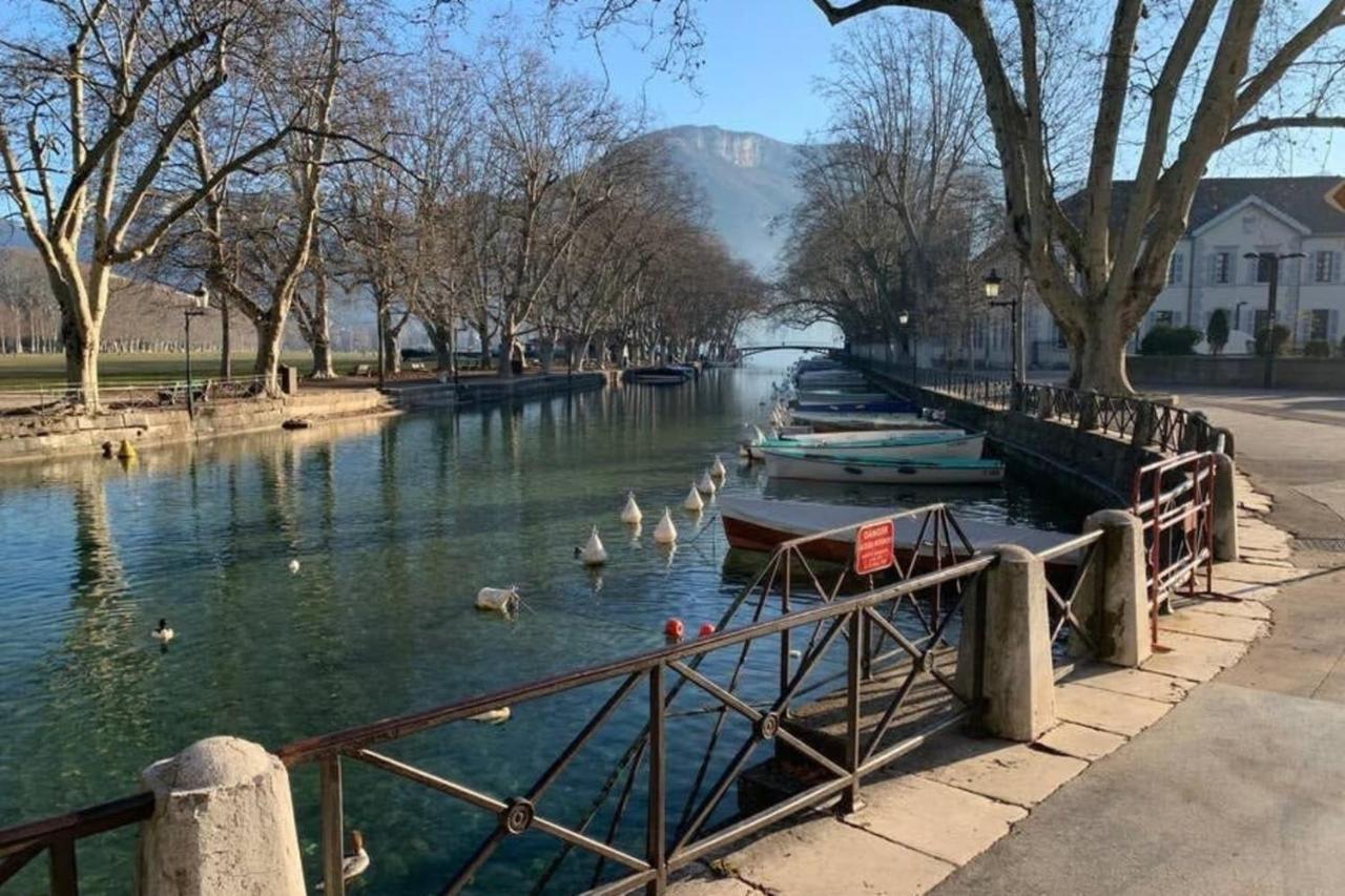 The Red Heart Of Annecy - Beautiful Apartment For 4 People מראה חיצוני תמונה